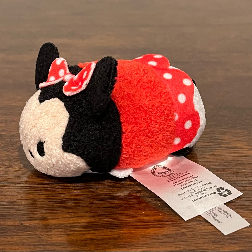 Disney Tsum Tsum Minnie Mouse Plush Stuffed Doll Toy Winking 3.5”